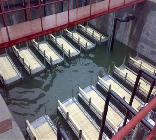 如何才能選擇適合自己企業(yè)的污水處理設(shè)備